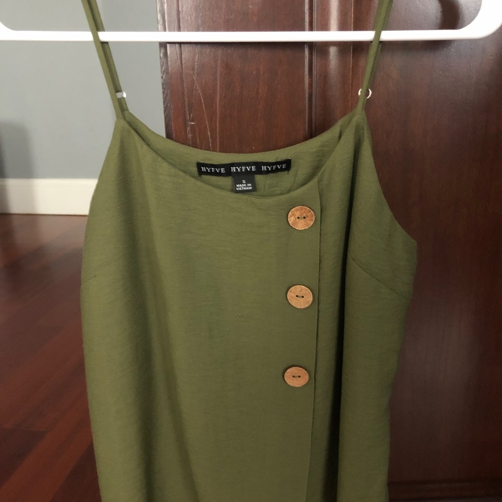 Silk blend camisole with wooden buttons